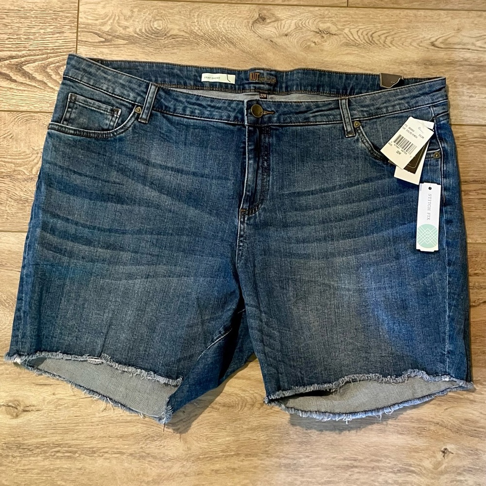 Kut from Kloth Frayed Denim Shorts Size 22 **NWT**